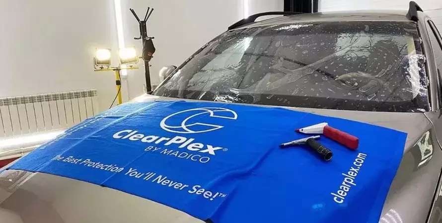 Защитная полиуретановая пленка ClearPlex для лобового стекла